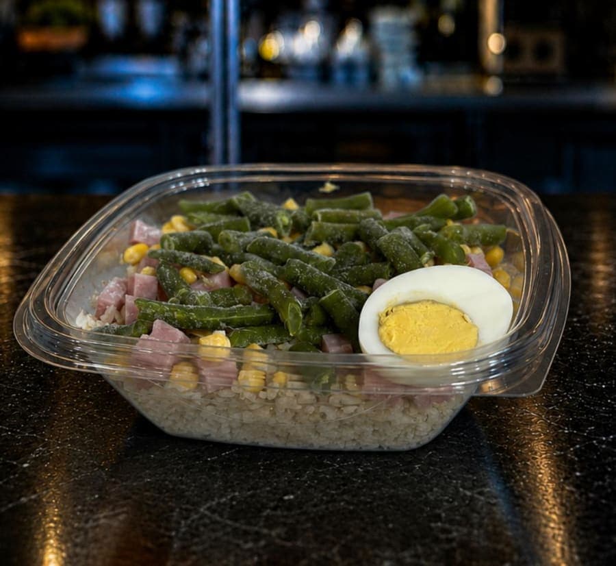 Jamón, arroz integral, choclo, chaucha y huevo