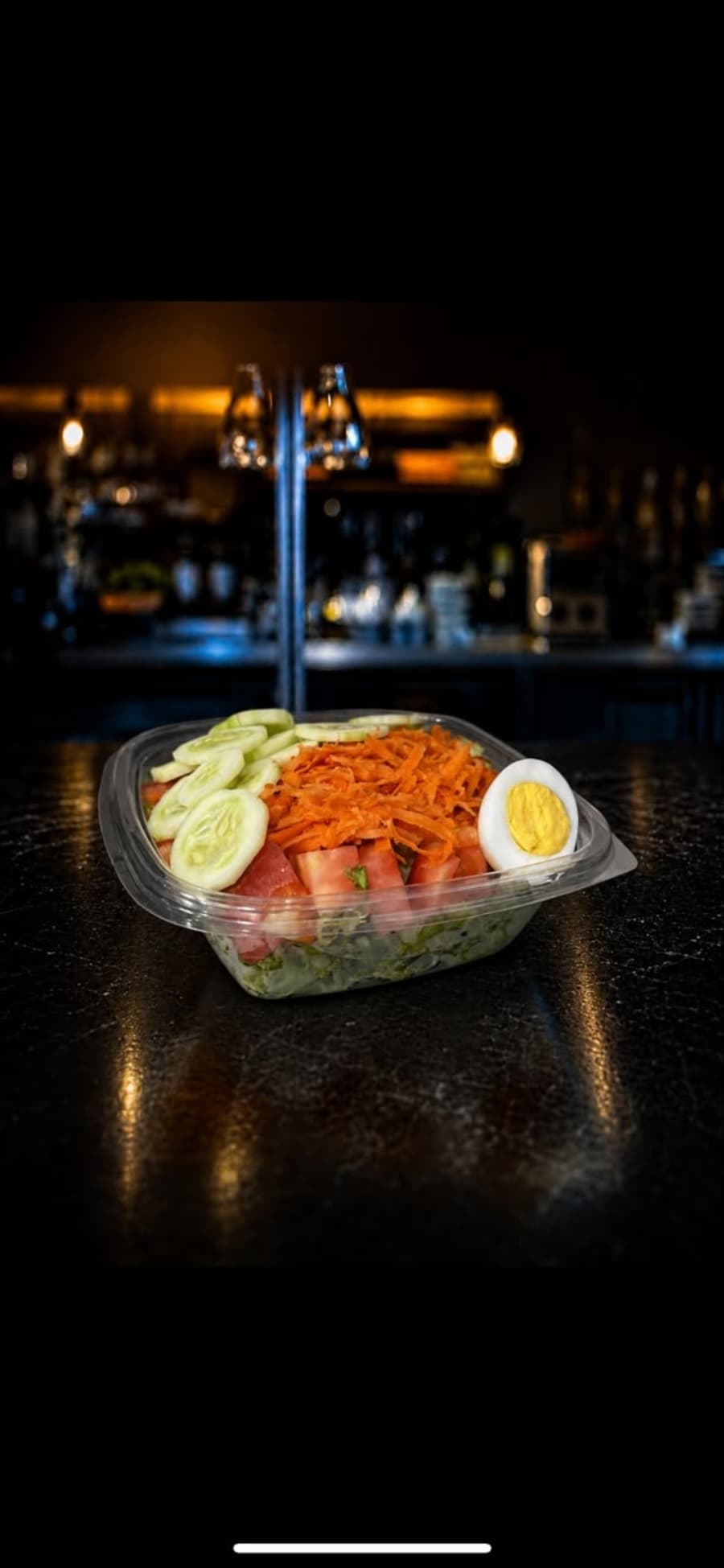 Pepino, lechuga, tomate, zanahoria y huevo